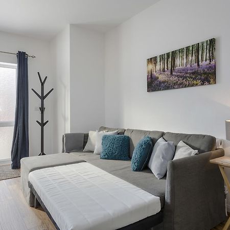 1 Bed Apt Sleeps 4 루턴 외부 사진