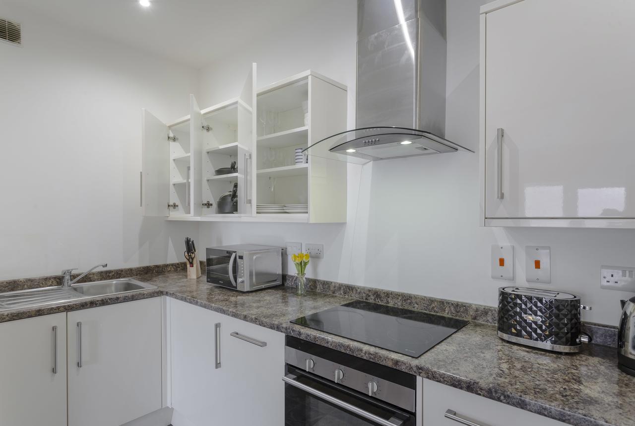 1 Bed Apt Sleeps 4 루턴 외부 사진